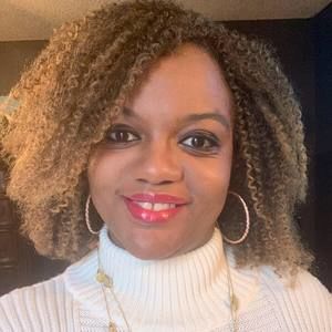 Meet your Posher, Benita